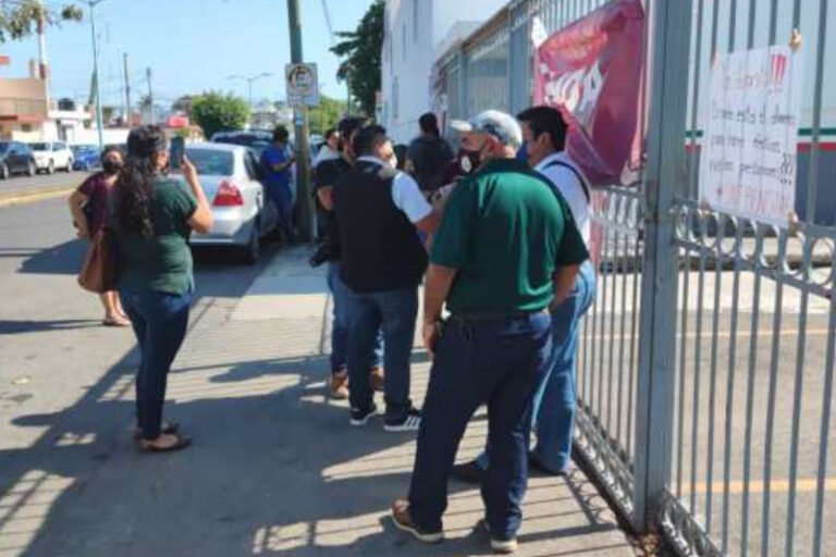 Trabajadores de la Secretaría de Bienestar realizan paro por abuso a sus derechos laborales