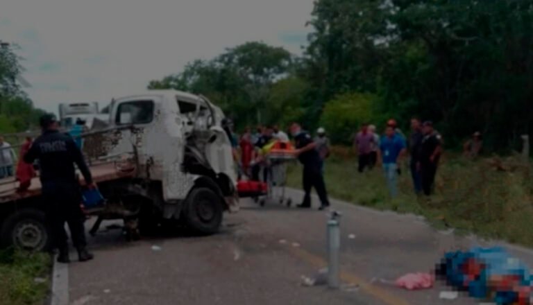 Accidente vehicular deja cuatro muertos en la carretera Celestún-Kinchil, en Yucatán