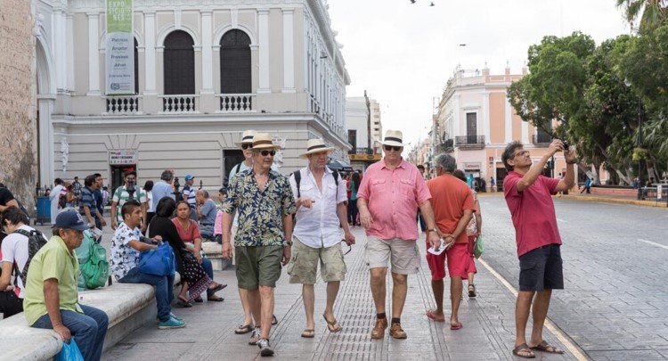 “Carnaval de Mérida: Pronóstico de Ocupación Hotelera del 60-70% y Gran Derrama Económica”