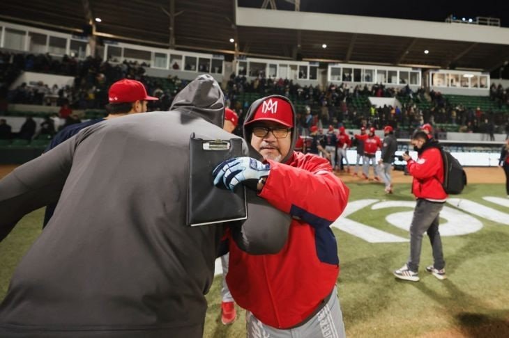“Águilas de Mexicali Avanzan a Semifinales Después de Enfrentarse a Adversidades”