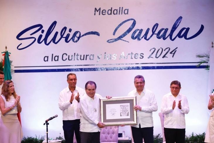“Mérida reconoce la labor del historiador Sergio Prudencio Augusto Quezada con la Medalla Silvio Zavala a la Cultura y las Artes 2024”