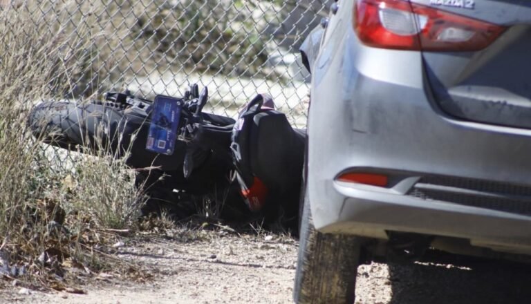 MOTOCICLISTA LUCHA POR SU VIDA TRAS FUERTE ACCIDENTE EN EL NORTE DE MÉRIDA 🚑