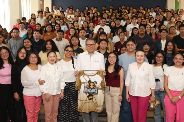 Tres décadas formando profesionales con vocación social: Enfermería UADY celebra su Semana Académica