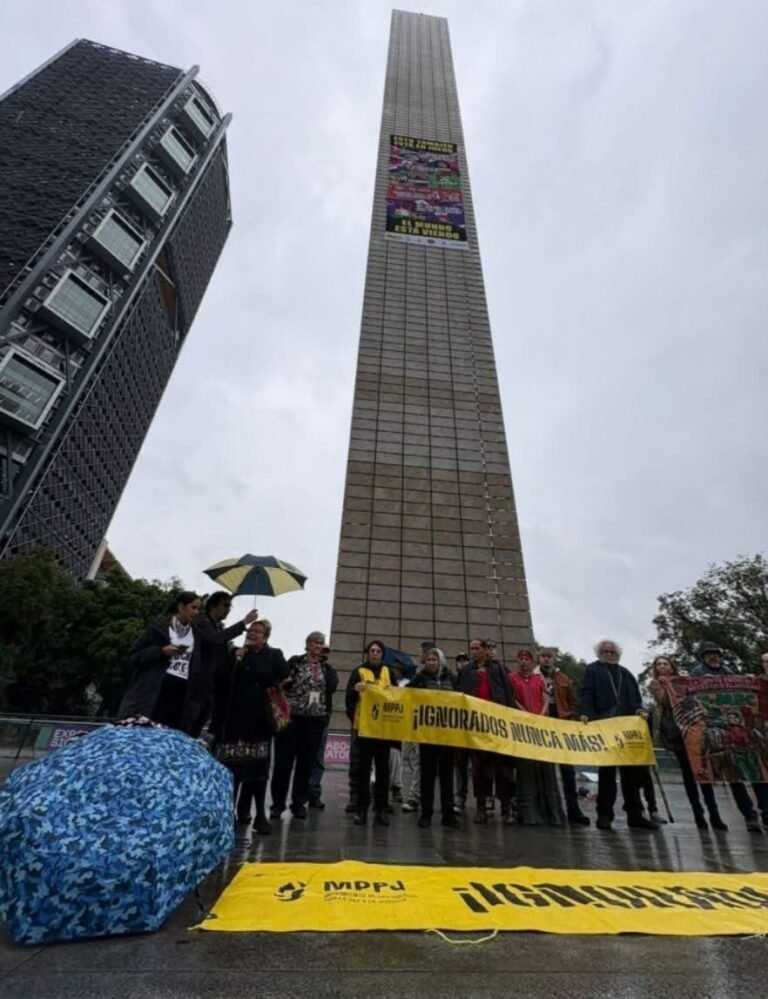 Más de 100 organizaciones reclaman al Gobierno priorizar derechos humanos y medioambiente sobre el Mundial