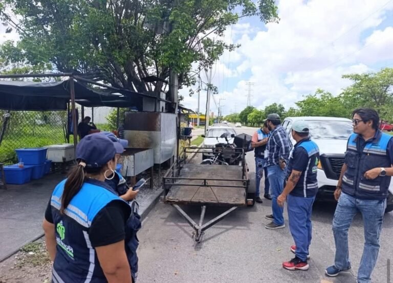 Ayuntamiento de Mérida intensifica operativos y retira más de 100 puestos irregulares
