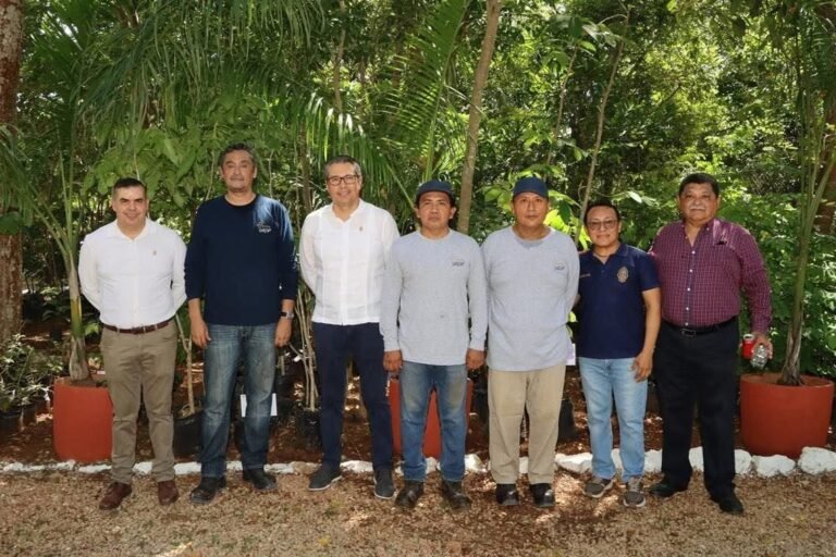 Reconocen legado ambiental de académico de la UADY que impulsó viveros y conservación de flora yucateca