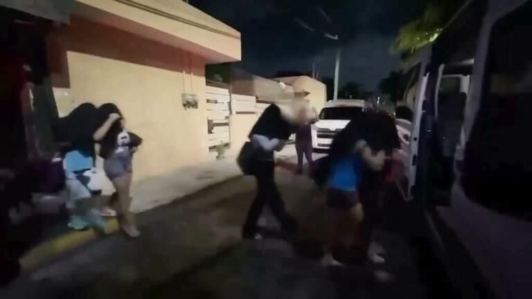 Operativo en bar nocturno libera a 17 presuntas víctimas de explotación