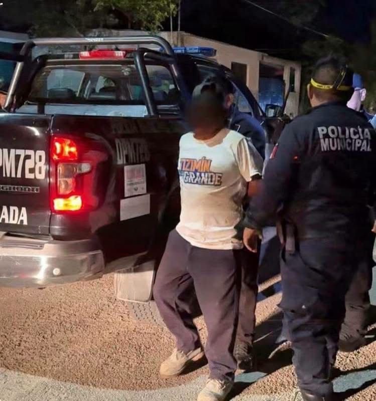 Amenaza con machete a su esposa y termina detenido en Tizimín
