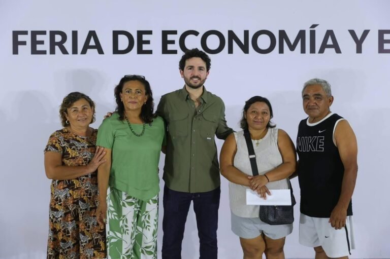 MILO BARRERA LLEVA FERIA DE EMPLEO A CHOLUL Y ANUNCIA NUEVAS JORNADAS EN MÉRIDA